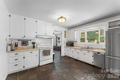 101 Falls Street, Morganton, NC 28655 - Photo 8