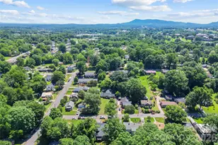 101 Falls St, Morganton, NC 28655 - Photo 28