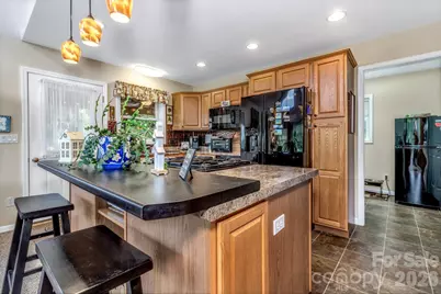 305 Majestic Mountain Drive, Burnsville, NC 28714 - Photo 20