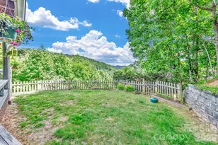 305 Majestic Mountain Dr, Burnsville, NC 28714 - Photo 46