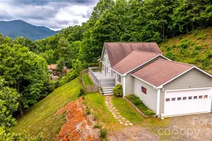 305 Majestic Mountain Dr, Burnsville, NC 28714 - Photo 2