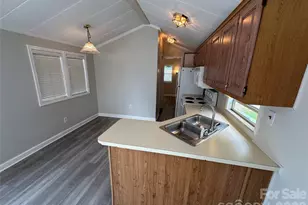 115 Badin Vw Rd, New London, NC 28127 - Photo 10