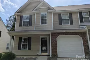 1358 Walnut Hill Dr, Rock Hill, SC 29732 - Photo 2