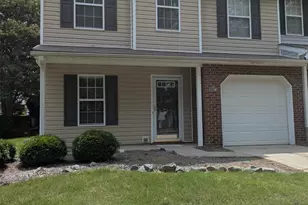 1358 Walnut Hill Dr, Rock Hill, SC 29732 - Photo 2