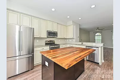 19791 Playwrights Way, Cornelius, NC 28031 - Photo 10