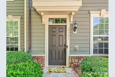 19791 Playwrights Way, Cornelius, NC 28031 - Photo 2