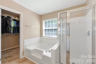 4439 Rock Stream Dr, Charlotte, NC 28269 - Photo 18
