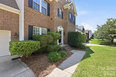 4439 Rock Stream Drive, Charlotte, NC 28269 - Photo 2