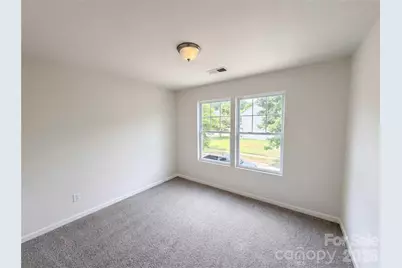 2534 Stream Bank Drive, Charlotte, NC 28269 - Photo 8