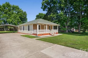 109 Globe St, Mount Holly, NC 28120 - Photo 2
