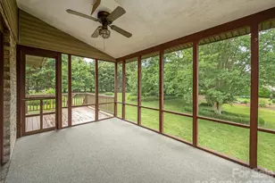 2 Bannerwood Dr, Horse Shoe, NC 28742 - Photo 10