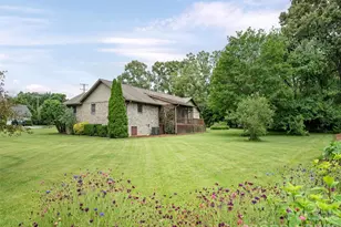 2 Bannerwood Dr, Horse Shoe, NC 28742 - Photo 28