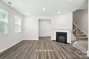 7524 Hodges Meadow Ln, Charlotte, NC 28213 - Photo 6