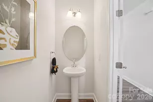 405 Creekview Rd, Hendersonville, NC 28792 - Photo 16
