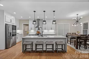 5634 Camelot Dr, Charlotte, NC 28270 - Photo 8