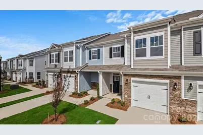 35 Creekview Road, Hendersonville, NC 28792 - Photo 2
