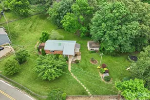 140 Locust Grove Rd, Weaverville, NC 28787 - Photo 32
