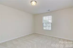 5620 Selkirkshire Rd, Charlotte, NC 28278 - Photo 18