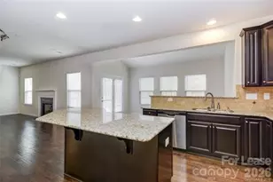 5620 Selkirkshire Rd, Charlotte, NC 28278 - Photo 16