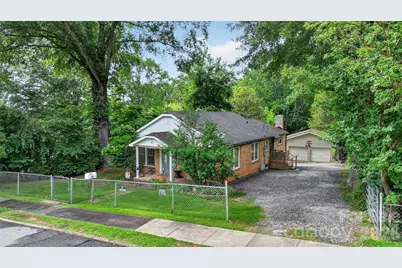 13 E Murray Street, Maiden, NC 28650 - Photo 2