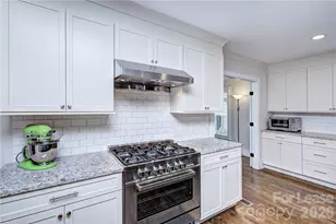 3215 Cambridge Rd, Charlotte, NC 28209 - Photo 12