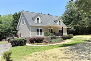 7553 Katherine Dr, Denver, NC 28037 - Photo 2