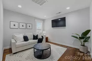 812 Ideal Way, Charlotte, NC 28203 - Photo 32