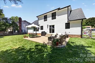 9018 Hunters Pointe Dr, Huntersville, NC 28078 - Photo 40