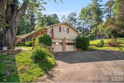 1235 Ashby Lane, Hendersonville, NC 28791 - Photo 4