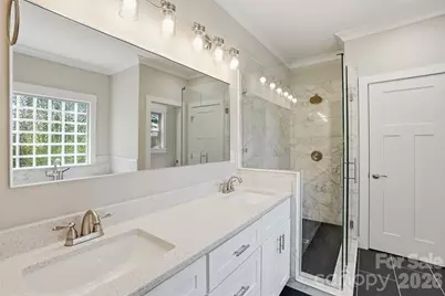 740 Seldon Drive, Charlotte, NC 28216 - Photo 32