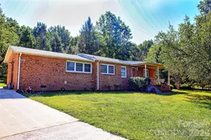 5291 E Bandys Crossroads Rd, Catawba, NC 28609 - Photo 1