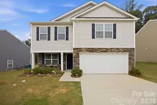 2307 Mdw Strm Dr, Sherrills Ford, NC 28673 - Photo 2
