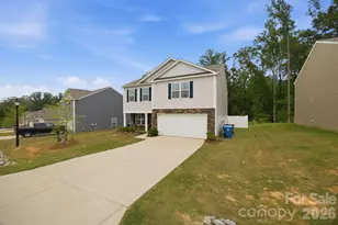 2307 Mdw Strm Dr, Sherrills Ford, NC 28673 - Photo 4