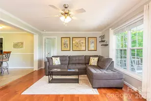 25 Inglescott Way, Alexander, NC 28701 - Photo 2
