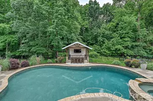 9643 Hampton Oaks Ln, Charlotte, NC 28270 - Photo 36