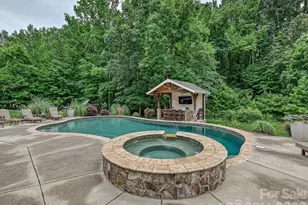 9643 Hampton Oaks Ln, Charlotte, NC 28270 - Photo 38