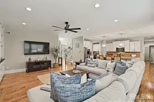 9643 Hampton Oaks Ln, Charlotte, NC 28270 - Photo 10
