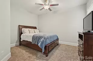 9643 Hampton Oaks Ln, Charlotte, NC 28270 - Photo 18