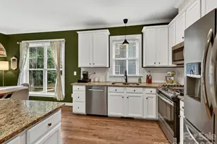 7553 Thorn Creek Ln, Tega Cay, SC 29708 - Photo 18