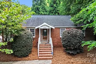 2001 Wood Dale Terrace, Charlotte, NC 28203 - Photo 2