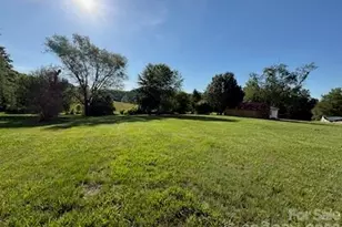 122 Wallace St, Boonville, NC 27011 - Photo 4