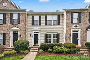 10946 Garden Oaks Ln, Charlotte, NC 28273 - Photo 1