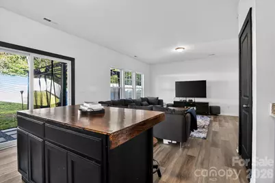 548 Kingsway Circle, Charlotte, NC 28214 - Photo 16