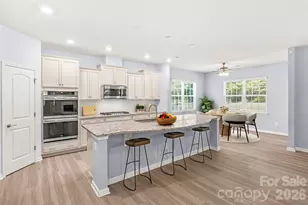 2321 Napa Valley Dr, Waxhaw, NC 28173 - Photo 16