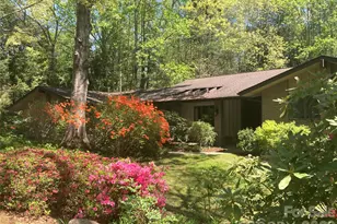 115 Woodhaven Dr, Hendersonville, NC 28739 - Photo 2