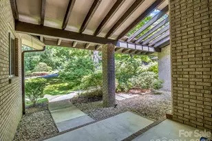 115 Woodhaven Dr, Hendersonville, NC 28739 - Photo 4