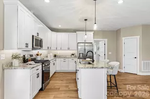 119 Olde Oak Wy, Hendersonville, NC 28792 - Photo 10