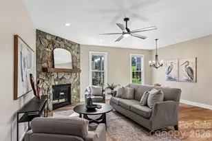 119 Olde Oak Wy, Hendersonville, NC 28792 - Photo 4