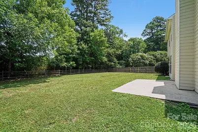 11310 Glenstone Court, Charlotte, NC 28269 - Photo 16