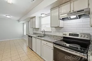 2314 Hope Valley Ln, Charlotte, NC 28213 - Photo 18